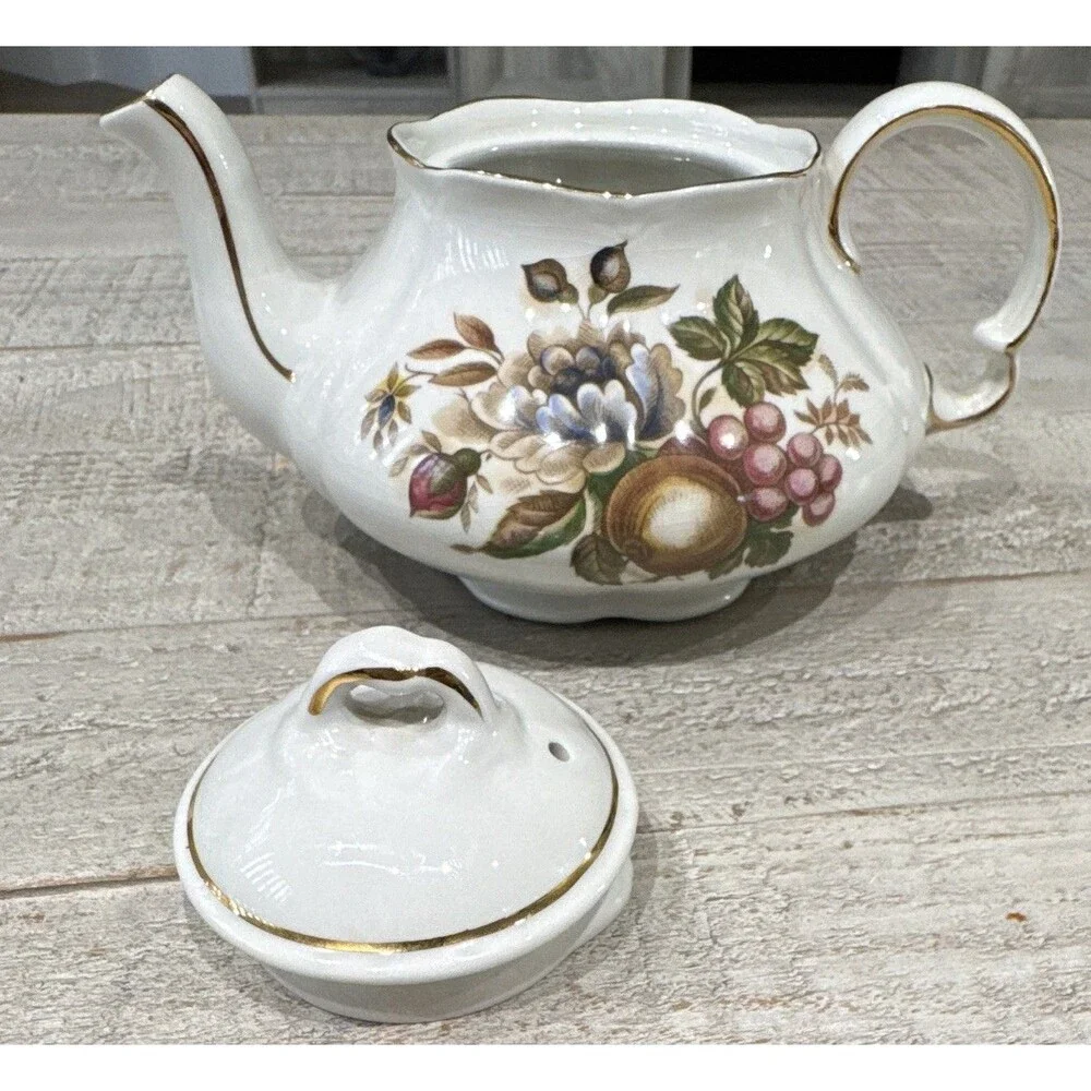Vintage 1960s Woods & Sons Ellgreave Ironstone Teapot w/ Lid
